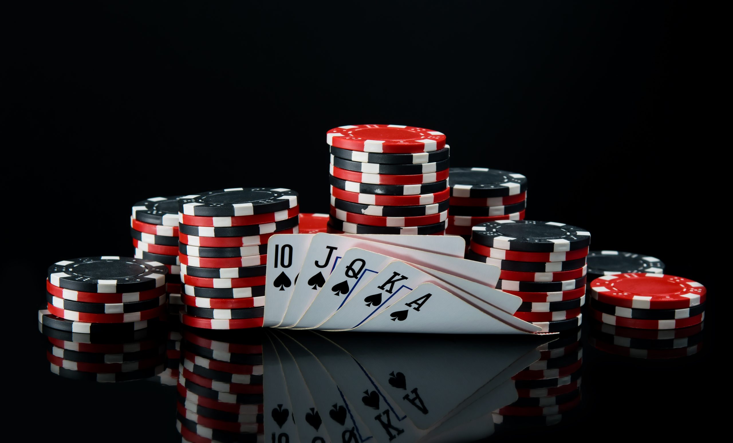Tips to Avoid Fraudulent Poker Online Gambling Sites